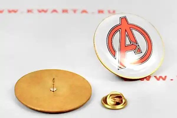 Значки (заливные и закатные)